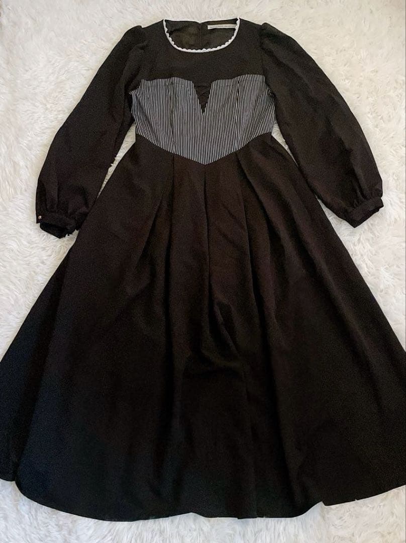 【美品】メゾンドフルール　カノン　森でワルツをワンピース　M 神田沙也加