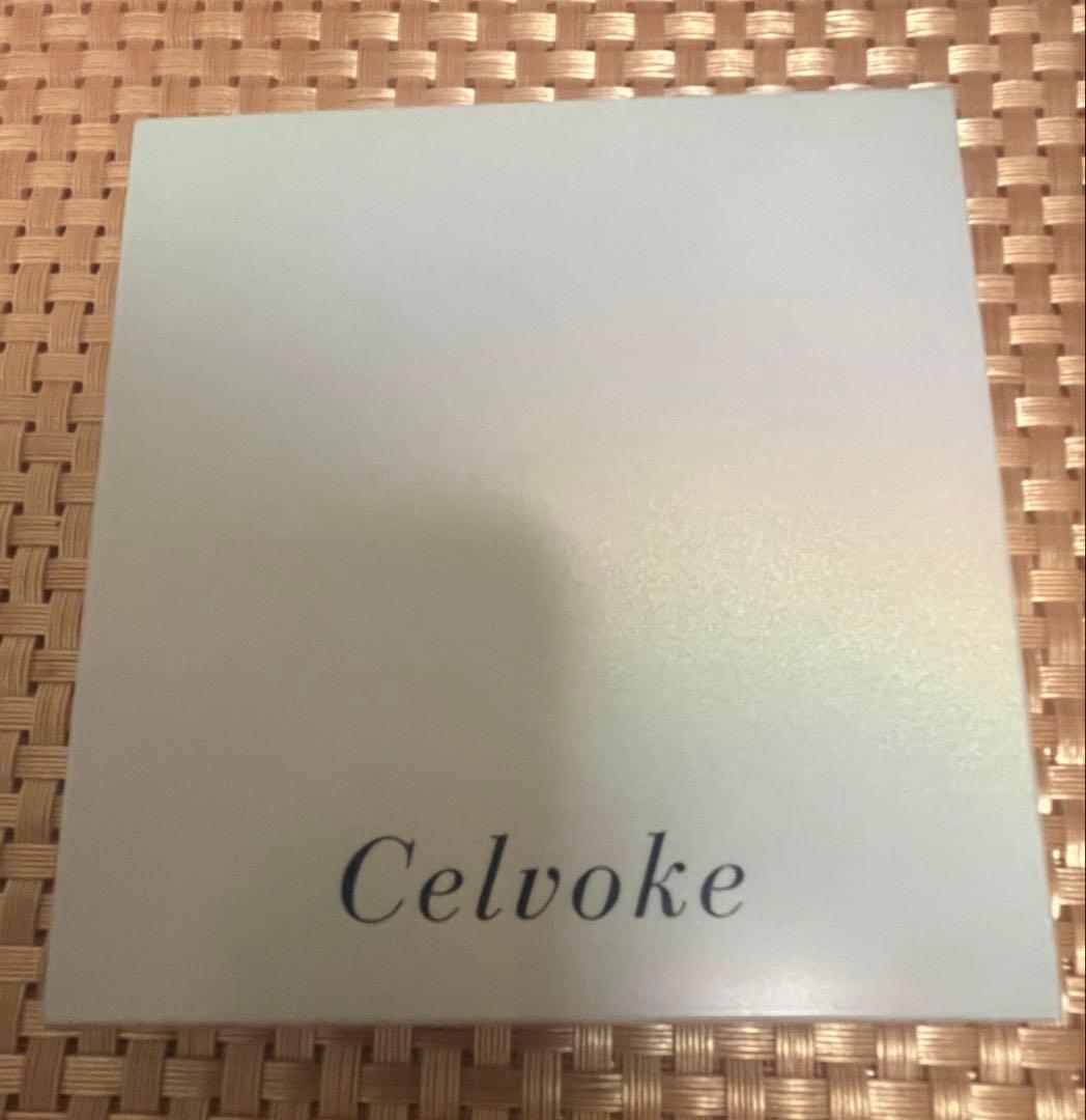 Celvoke エクスプレッシヴ　アイズ EX04 アイシャドウパレット