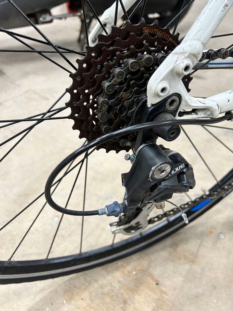 【カーボン】SPECIALIZED クロスバイク SHIMANO 27変速