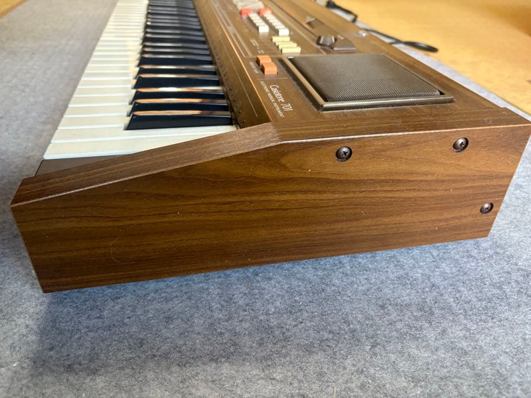 CASIOTONE CT-701　電子ピアノ 61鍵