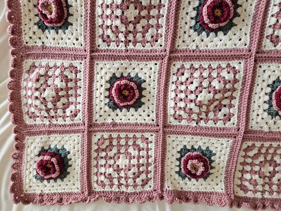 立体お花モチーフ　マルチカバー