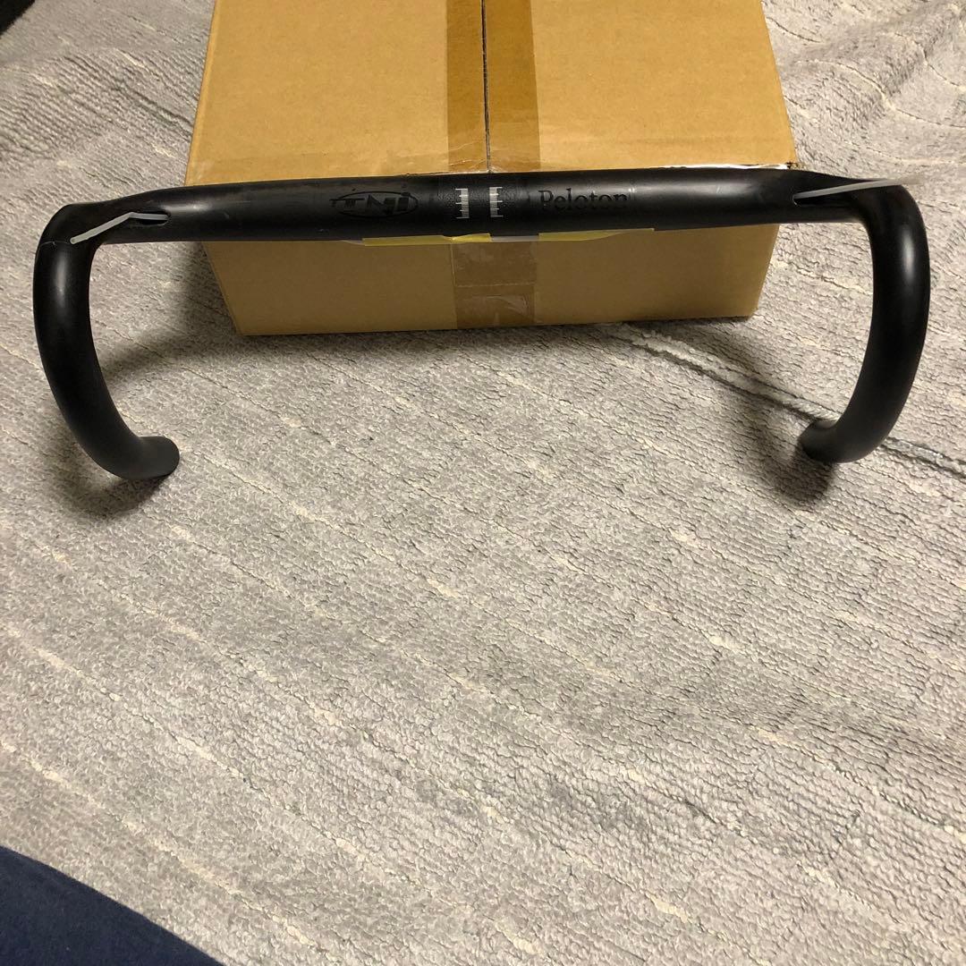 TNI Peloton ロードバイク ハンドル　380mm幅　カーボン