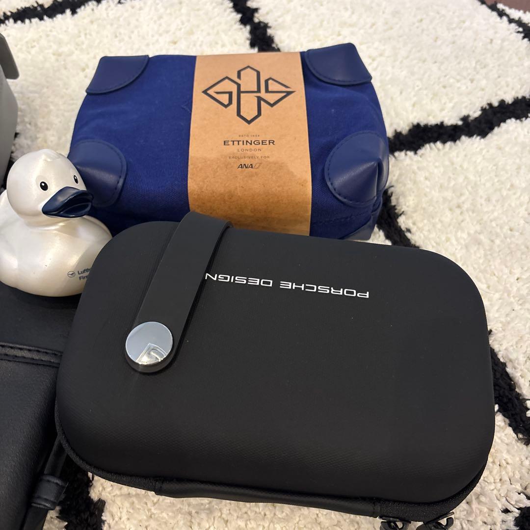 ファーストクラス、ビジネスクラス　アメニティポーチ６個➕ファーストクラスダック