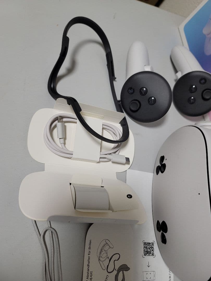 美品　 Quest 3S 128GB