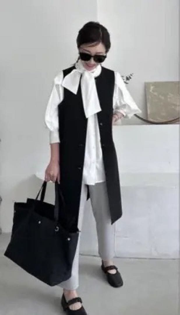 春のジレ★yonfa ヨンファ　スクエアジレ　　黒