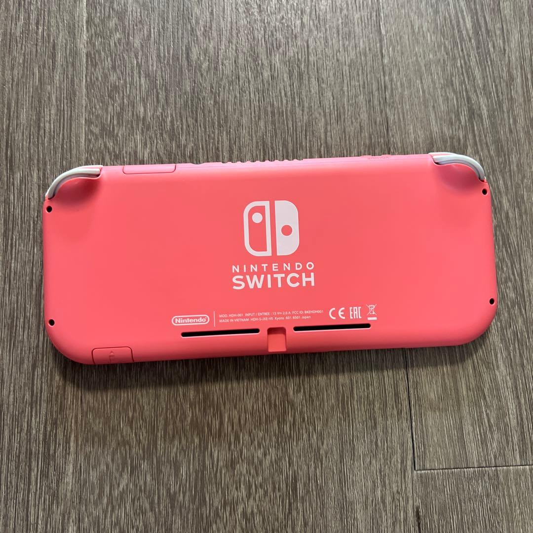 Nintendo switch lite コーラル