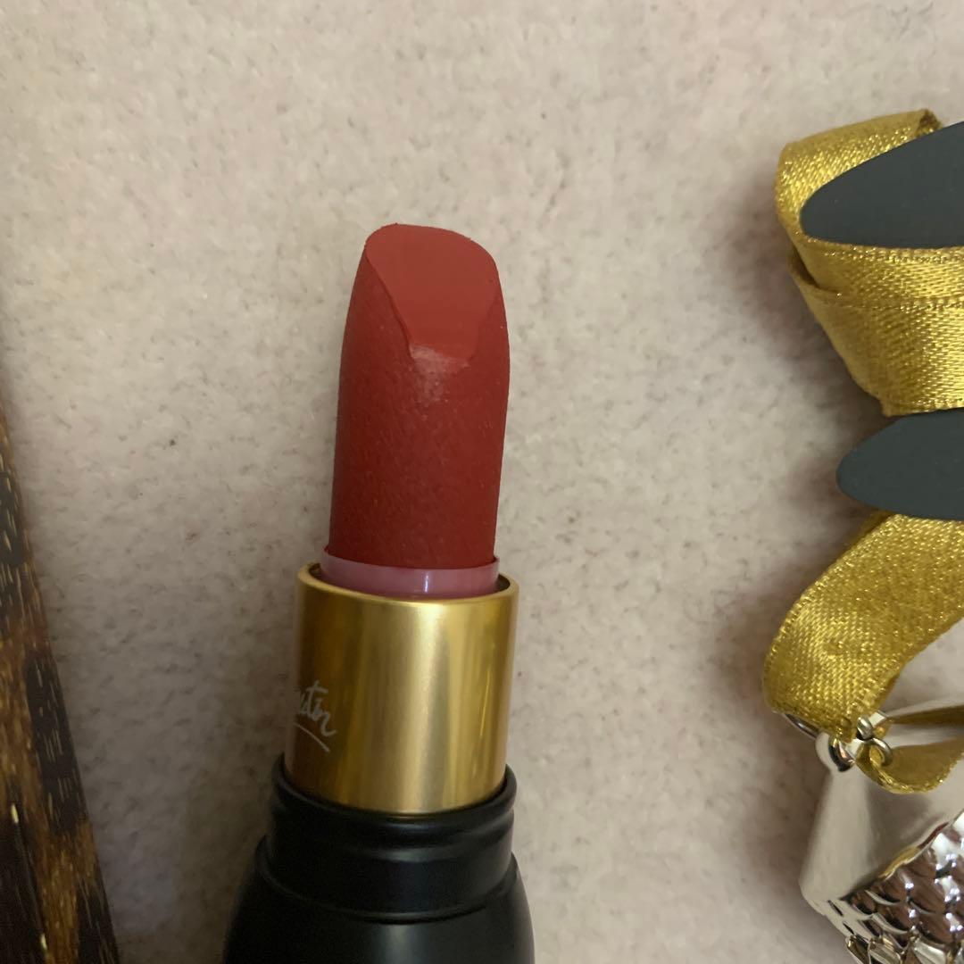 クリスチャンルブタン リップベルベットマットルージュルブタン001M限定BOX