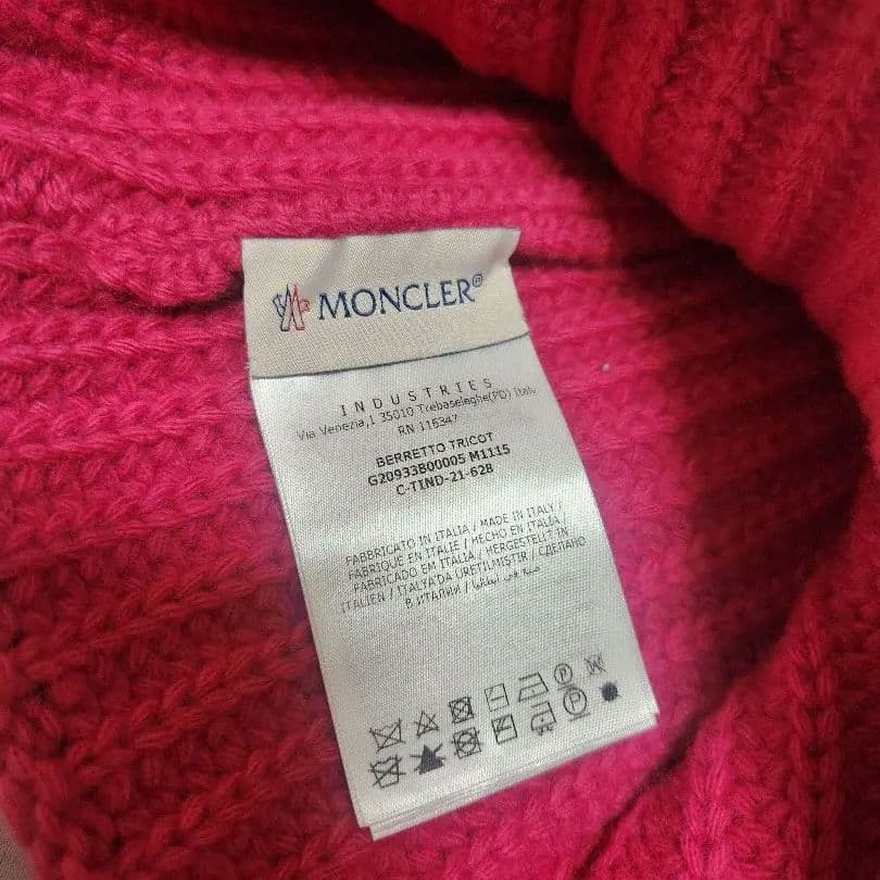 【MONCLER】ピンク ニット帽