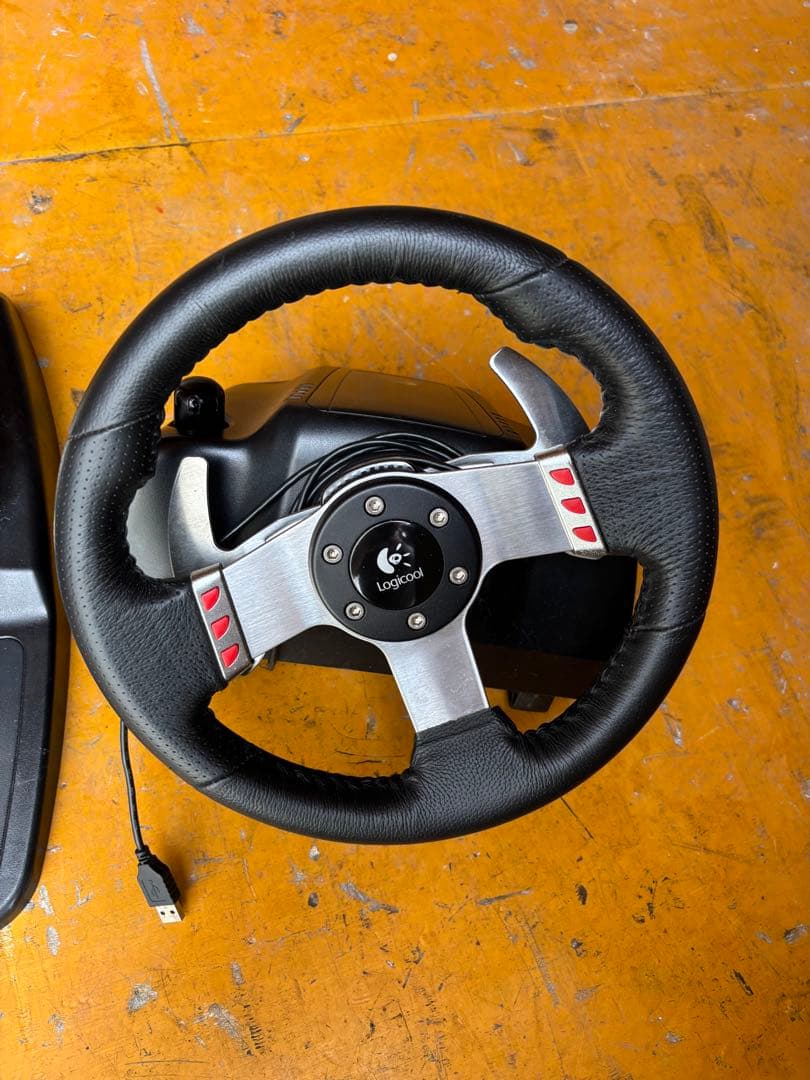 Logicool ハンドルコントローラー