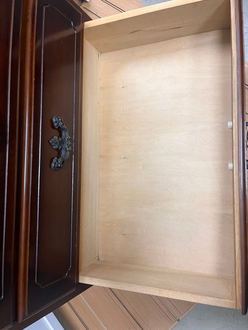 最終価格！送料込み！カリモク コロニアル 木製チェストチェスト ４段　引き出し