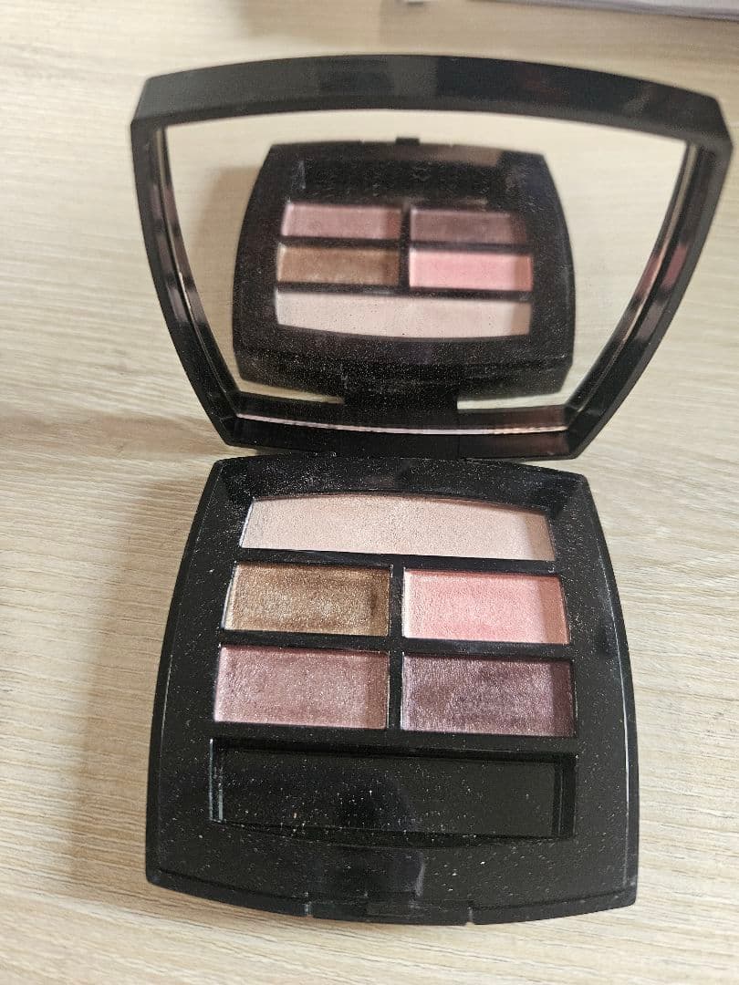 CHANEL アイシャドウパレット 4色