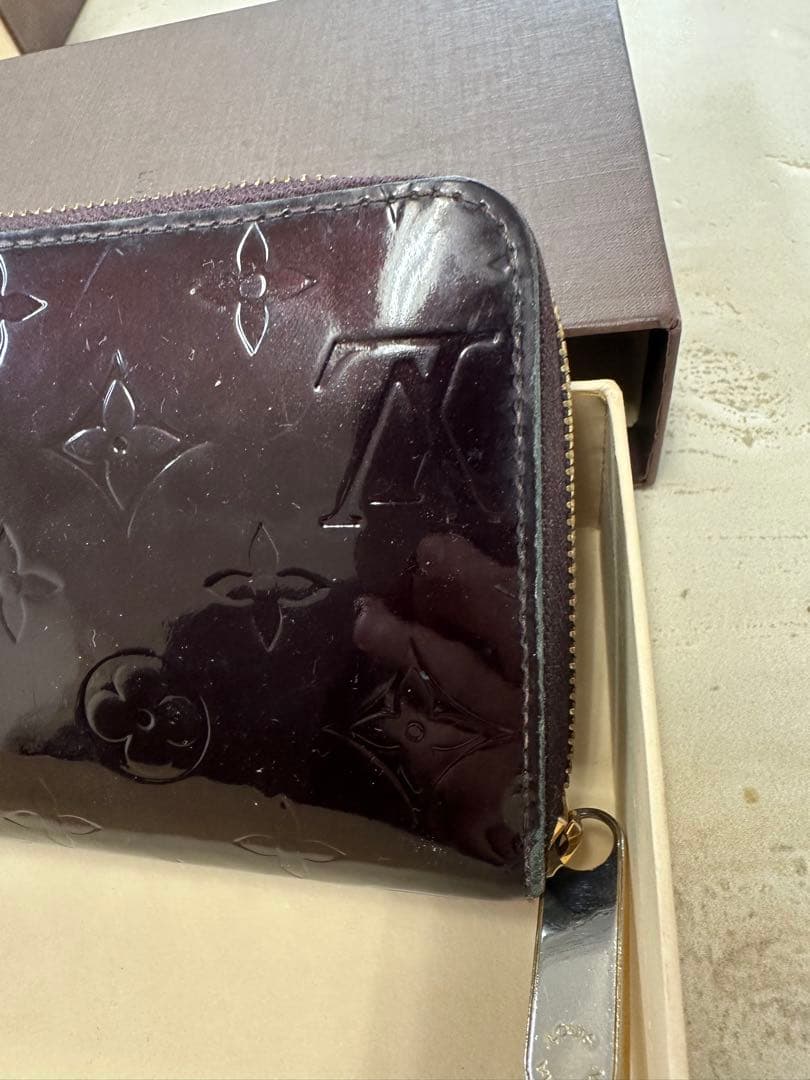 ルイヴィトン LOUIS VUITTON ヴェルニ　長財布 ジッピーウォレット