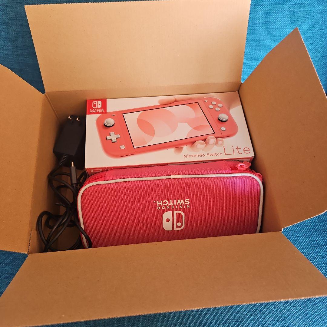Nintendo Switch LITE コーラル　スマートポーチ付き