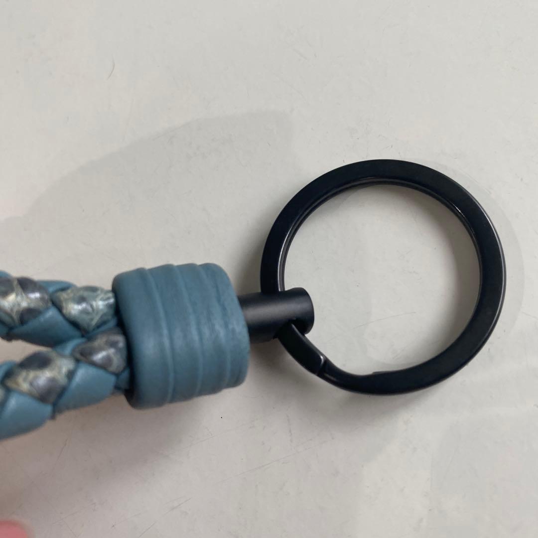 ボッテガヴェネタ　キーリング　パイソン　蛇　レア　希少　ブルー　ネイビー　くすみ