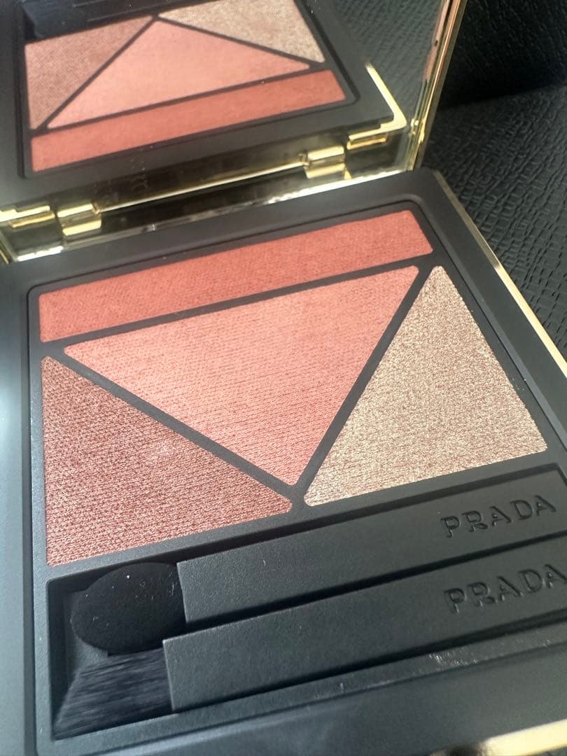 【未使用】PRADA DIMENSIONS アイシャドウパレット 08