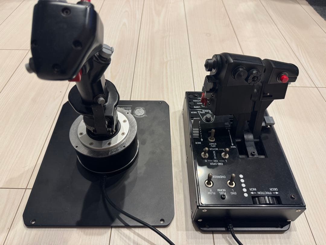 THRUSTMASTER HOTAS WARTHOG セット