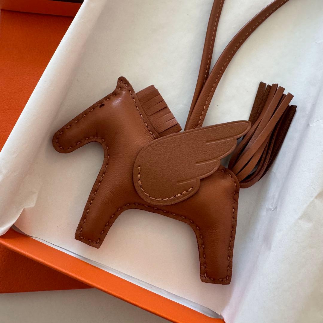 【新品未使用】エルメス ロデオ ペガサス PMチャーム ゴールドK刻印