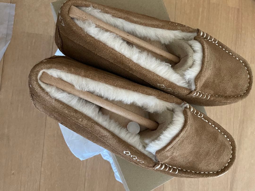 UGGモカシン(キャメル)早い者勝ち