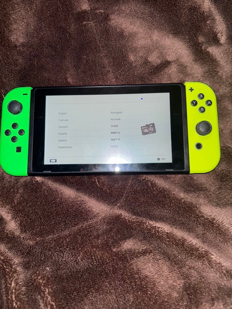 （SDカード付き）Nintendo Switch グリーン/イエロー 本体
