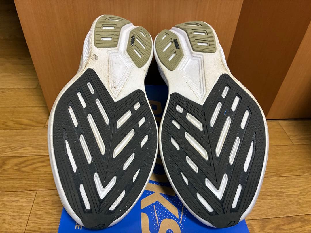 BROOKS HYPERION 3 ブルックス ハイペリオン3 25.5cm