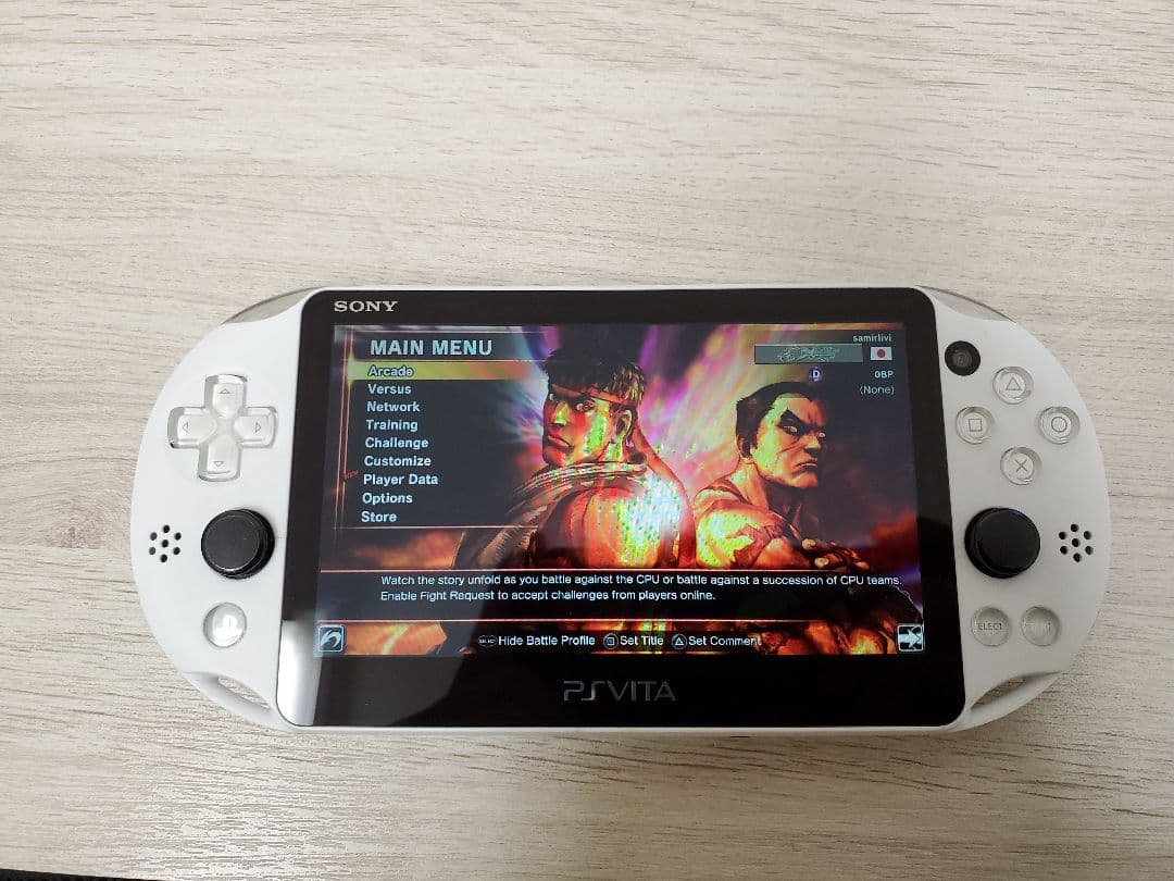 PS Vita（PCH-2000）に専用メモリカードとゲームセット