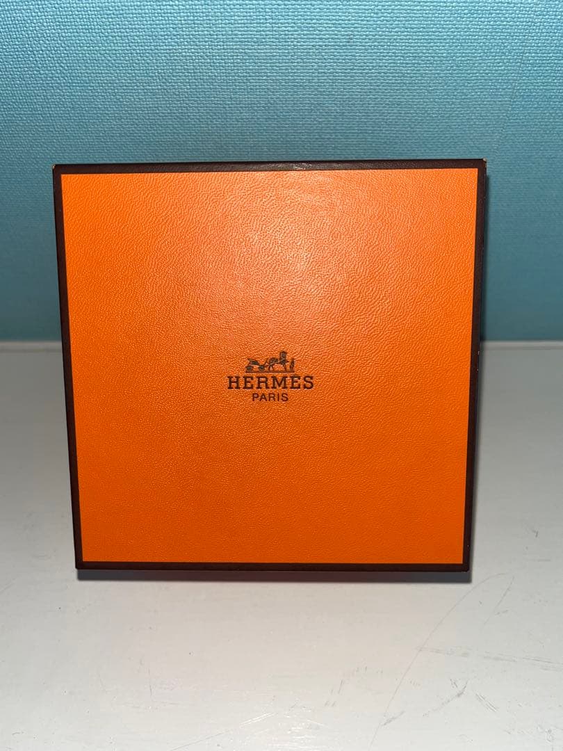 Hermès エナメル装飾 腕時計