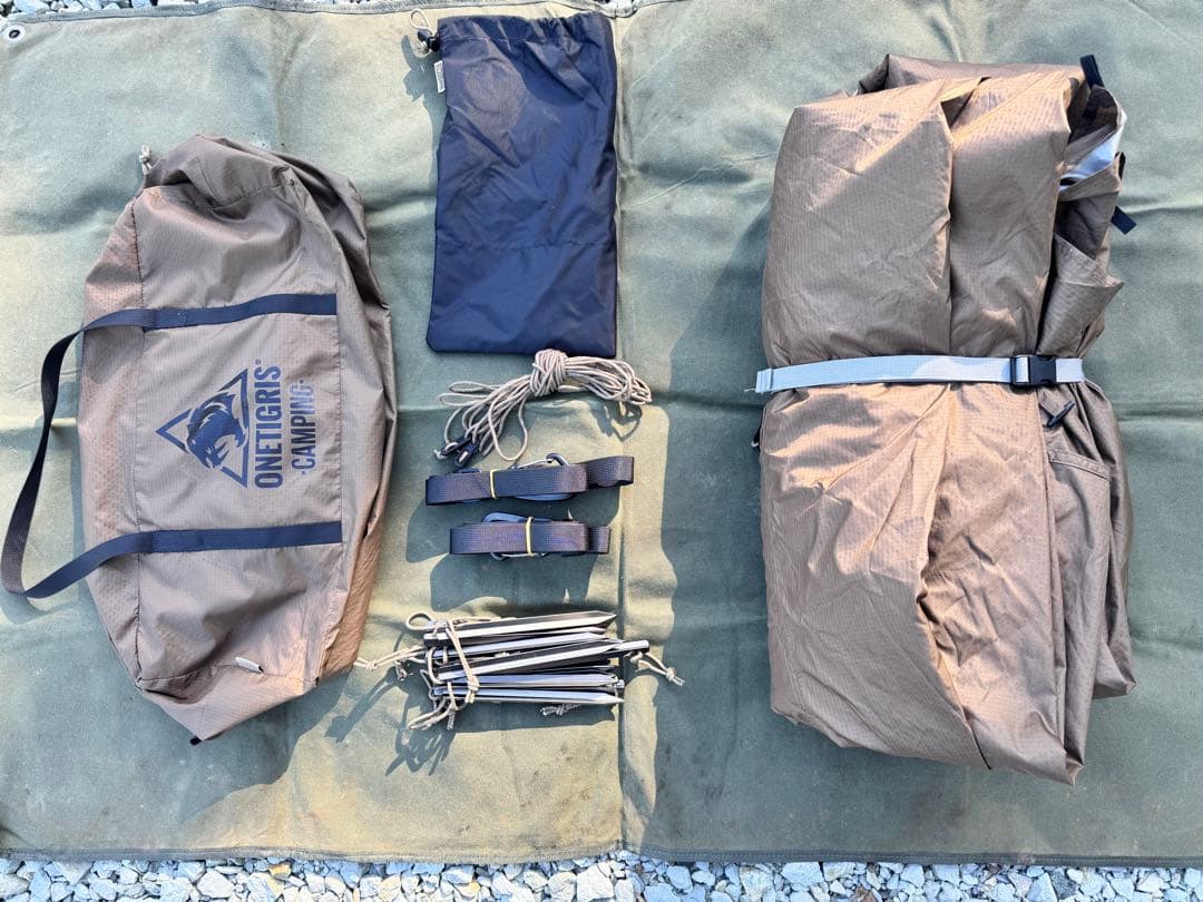 ワンティグリス　Cozshack　ハンモックテント　薪ストーブ