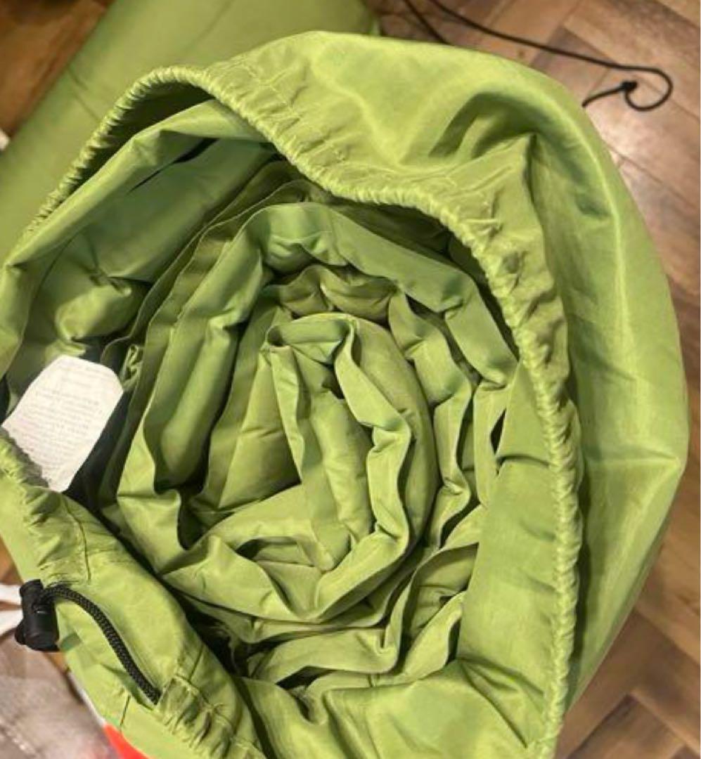 コールマン キャンパーインフレーターマットW, 2 セット。