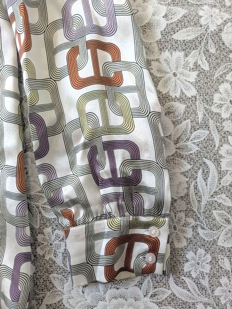 ［専用ページ]新品 MARELLA(マレーラ) 幾何学模様 シルク 長袖ブラウス