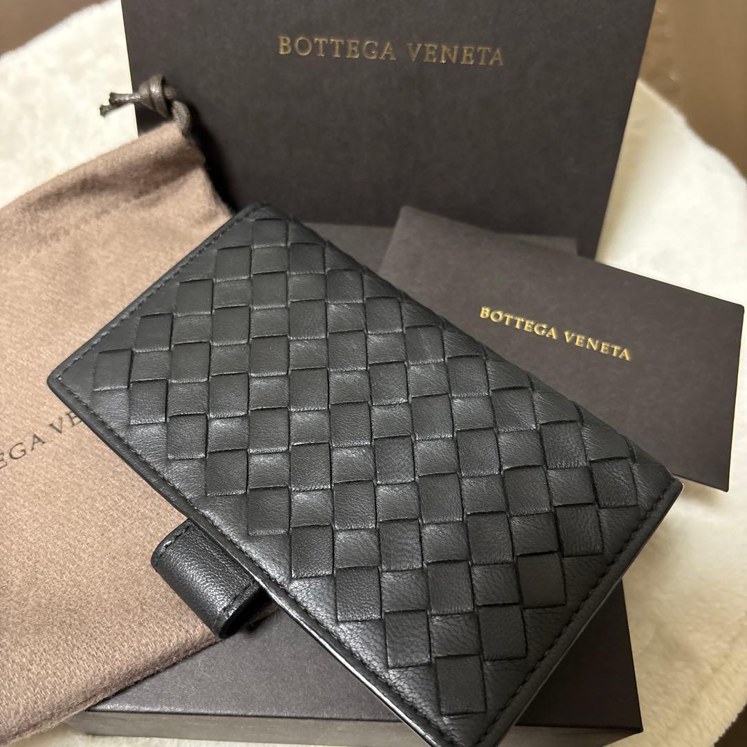 BOTTEGA VENETA ブラック　レザー　キーケース