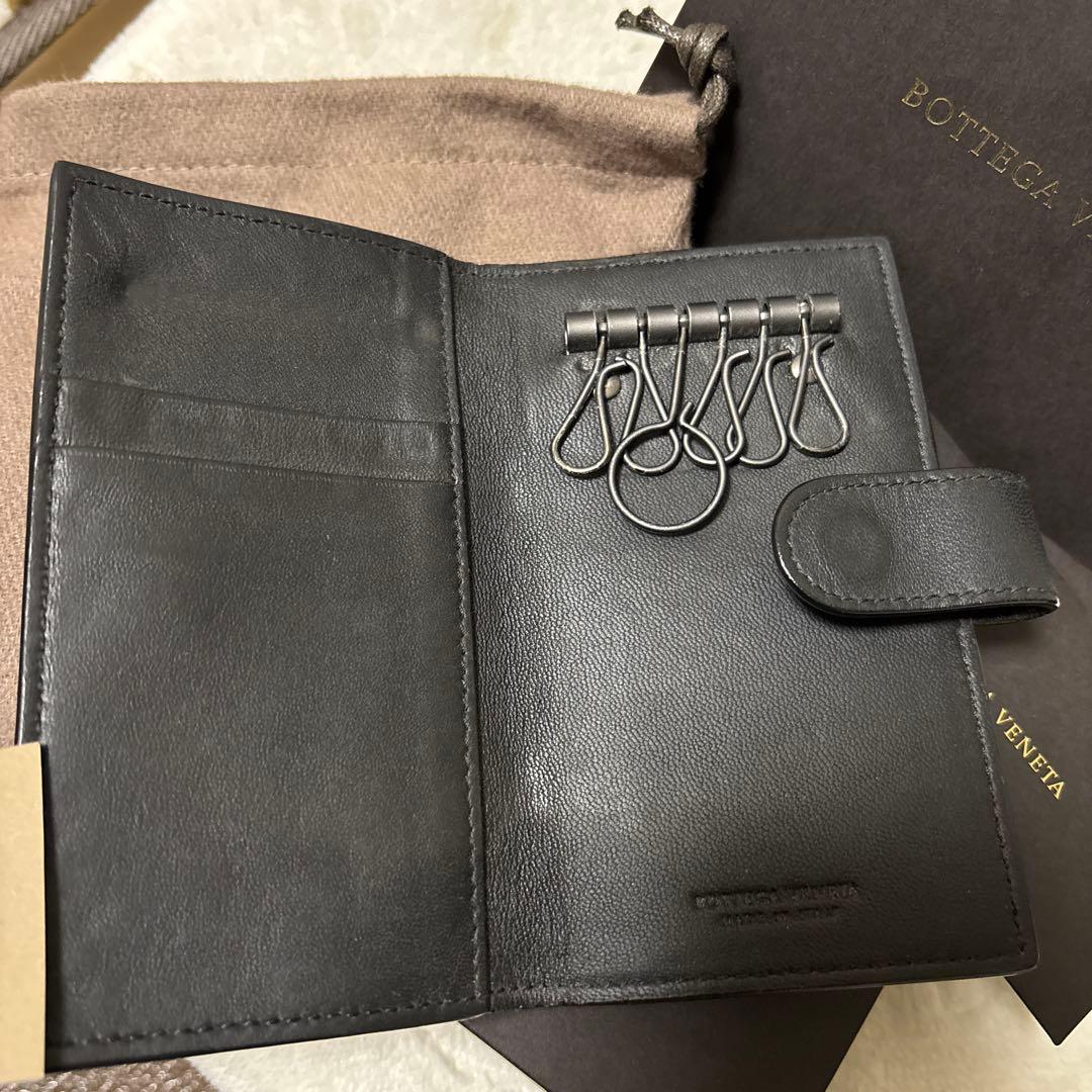 BOTTEGA VENETA ブラック　レザー　キーケース