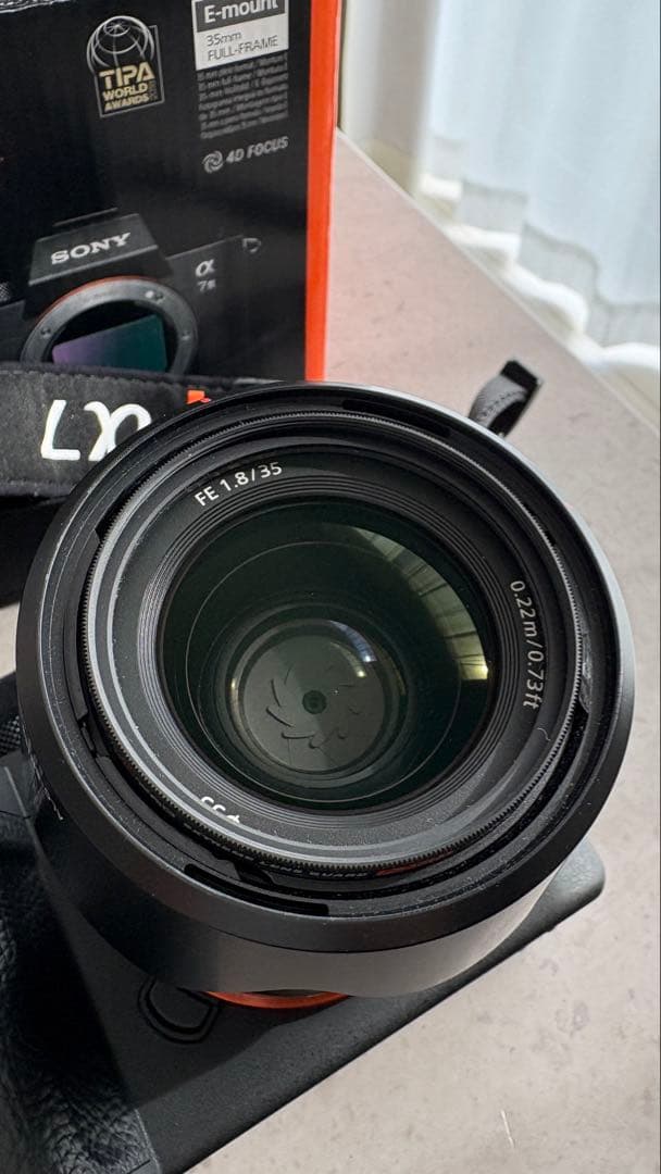 【値下げ中】SONY α7IIIと fe35mm f1.8 本体と付属品おまけ付