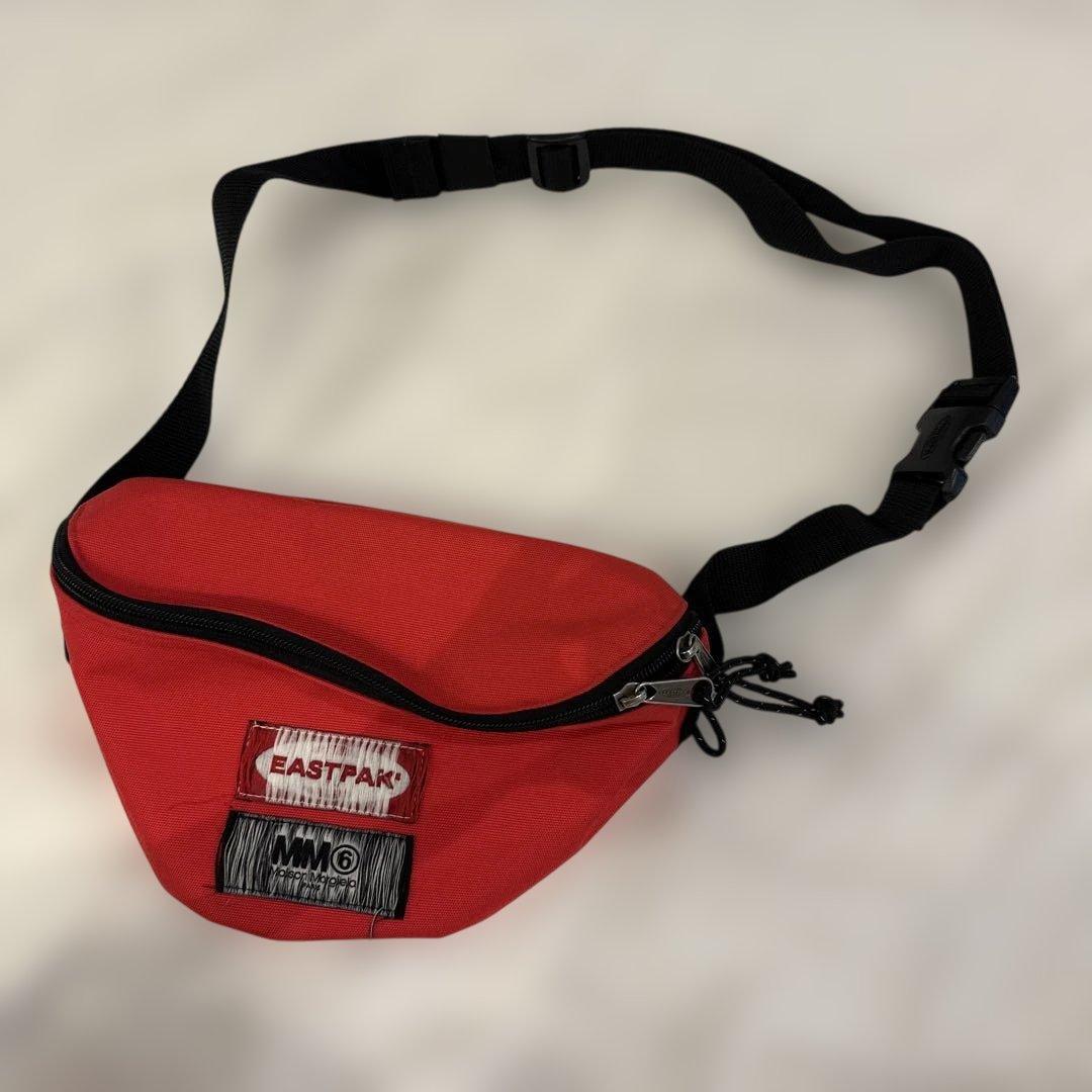 EASTPAK MM6 ボディバッグ レッド