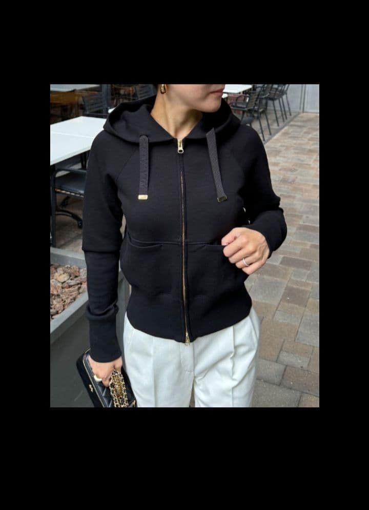 ジェンヌ☆パーカー 日本製美ラインパーカー ☆試着のみ