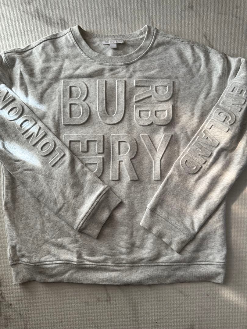 Burberry 子供用トレーナー