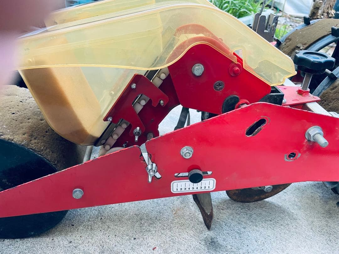 中古ごんべえ　2条種まき機