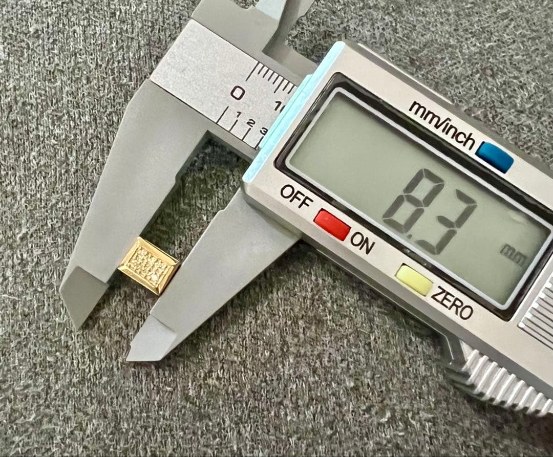 【値下げ】18金BOXダイヤペンダントタップ　ユニセックス　大セール❣️