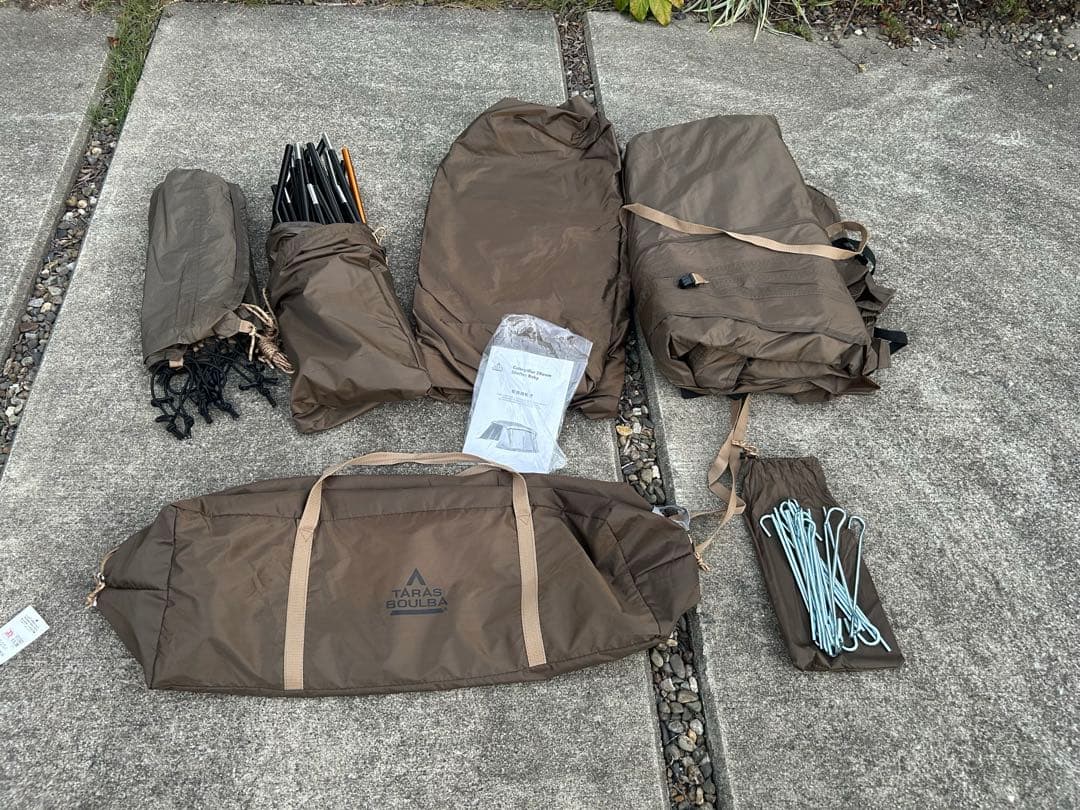 ほぼ未使用　タラスブルバ キャタピラー2ルームシェルター BABYテント