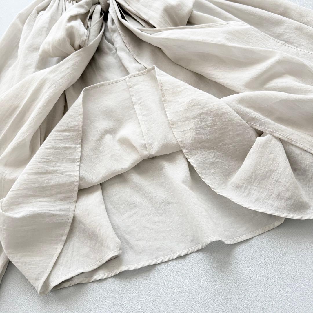 タグ付き　2024 人気　ウィムガゼット　ローンボウタイブラウス　グレージュ