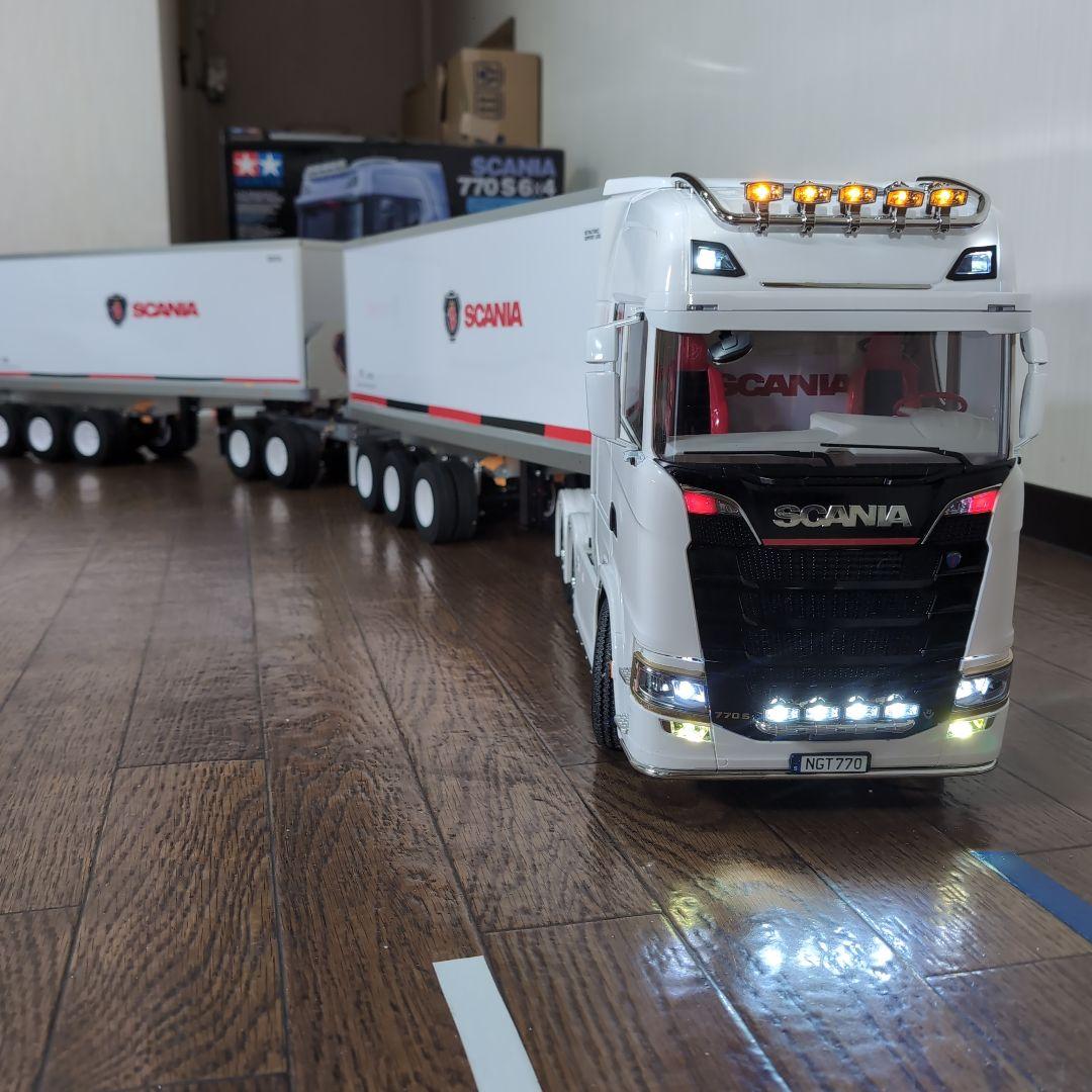 タミヤ1/14スカニア770S6x4のダブルストレーラーです