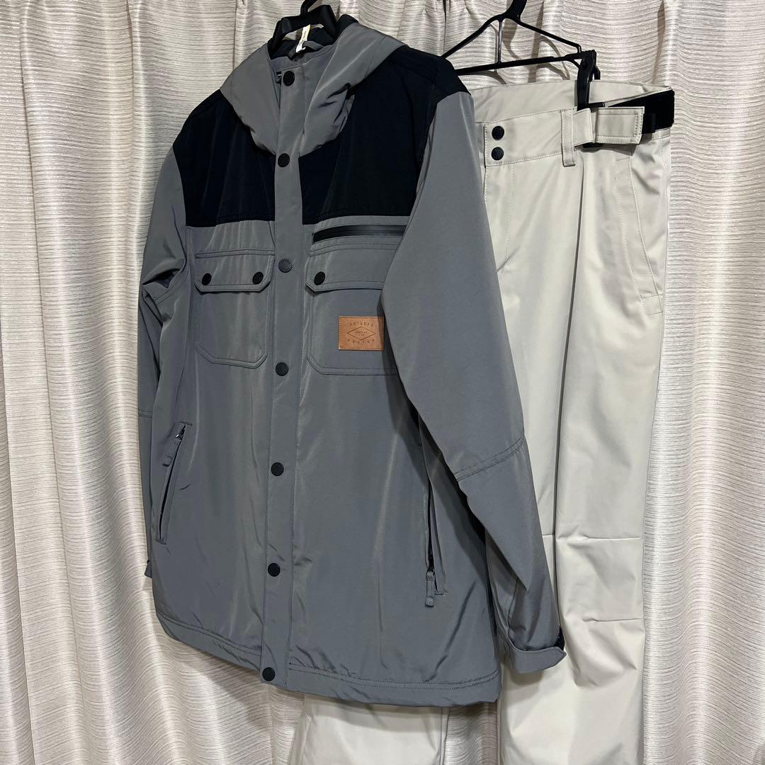 スノーボードウェア　Mサイズ