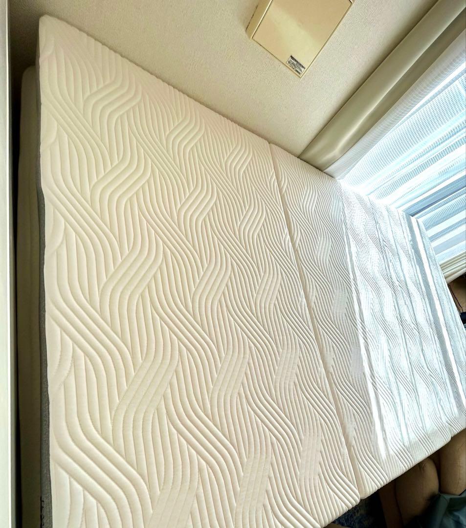 テンピュール Tempur折りたたみマットレス　8cm セミダブル 定価11万円