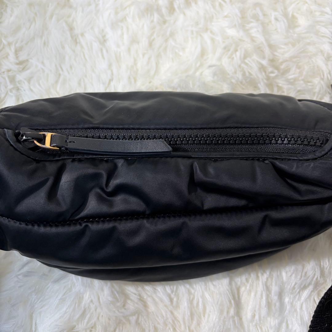 【✨美品✨】トリーバーチ ボディバッグ ウエストバッグ　ウエストポーチ 黒