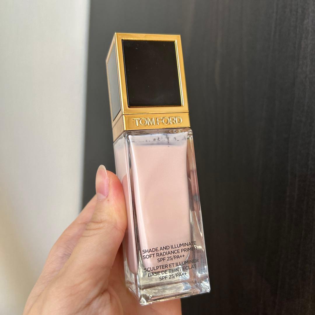 トムフォード｜シェイドアンドイルミネイト ソフト ラディアンスプライマー