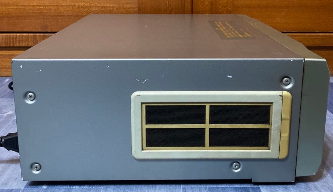 N2631 カラオケ UGA 楽宴 LKS-01(D2)