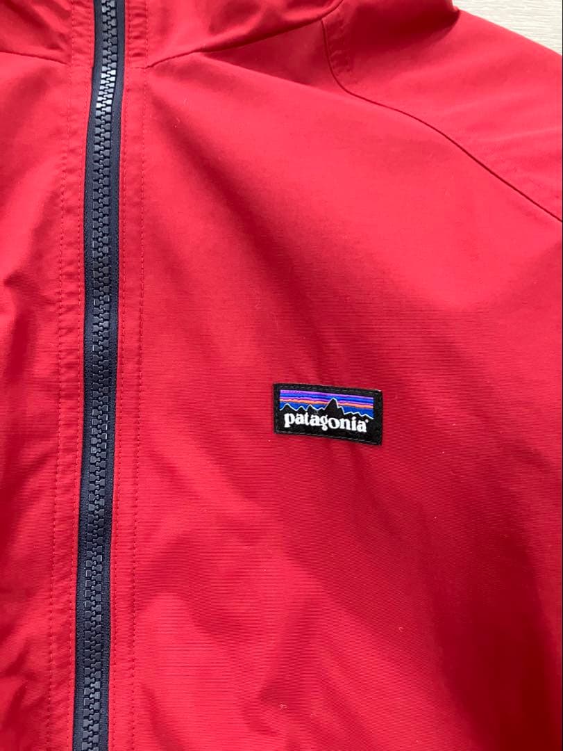 patagonia 赤 ナイロンジャケット