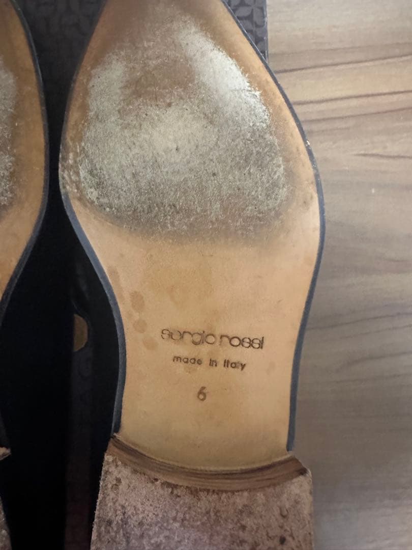 【超美品】セルジオロッシ　ブラックスエードスリッポン レザーソール　6