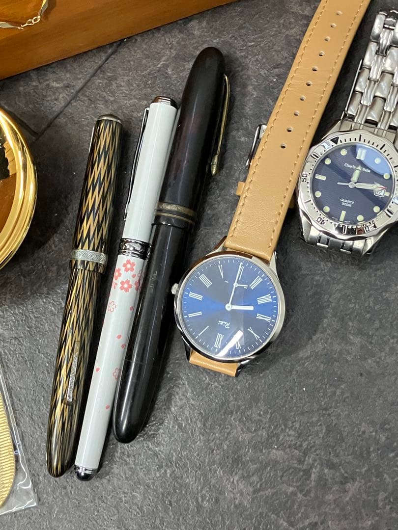 遺品整理 指輪 ネックレス イヤリング 腕時計　ブローチ カフス 金盃