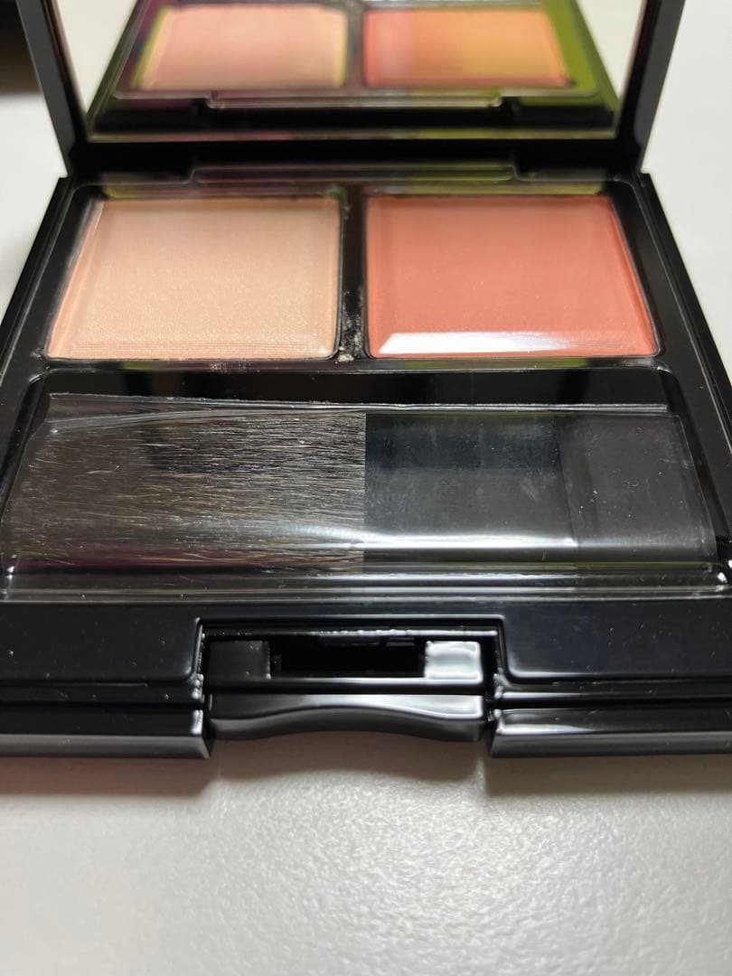 SUQQU バランシング　チークス　雛罌粟