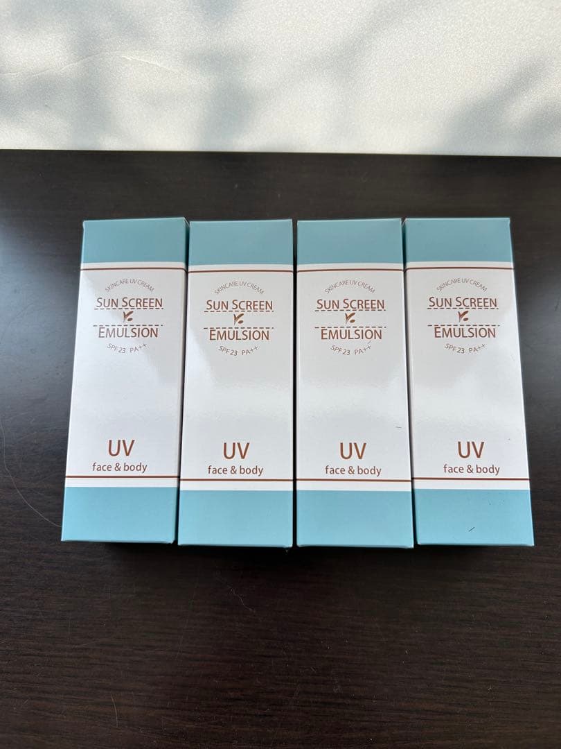 ジュポン　サンスクリーン エマルジョン 4本セット